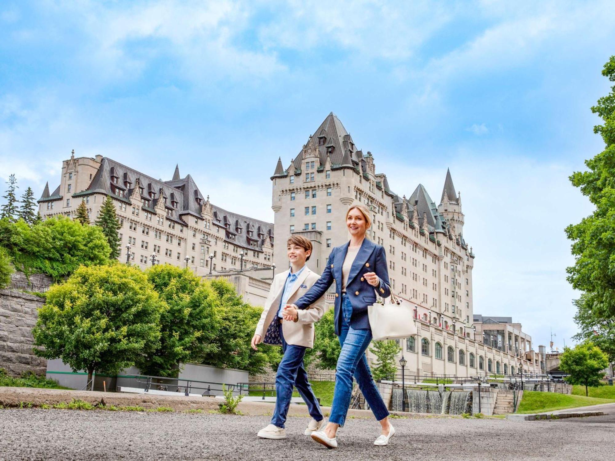 Fairmont Chateau Laurier Hotel Ottawa Exterior photo